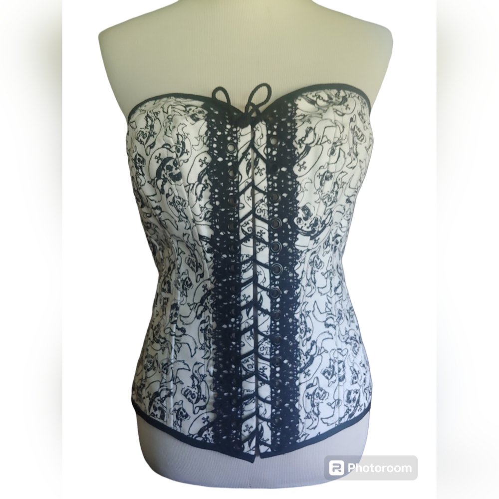 B2G1 FREE! Corset Black and White Skull Pirate
